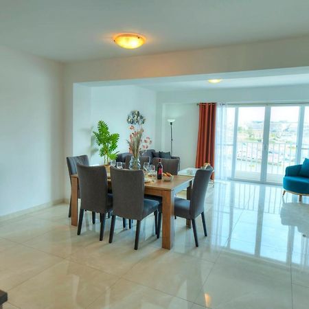 Seafront Beautifully Furnished 2 Bedrooms Gogzr-3 그지라 외부 사진